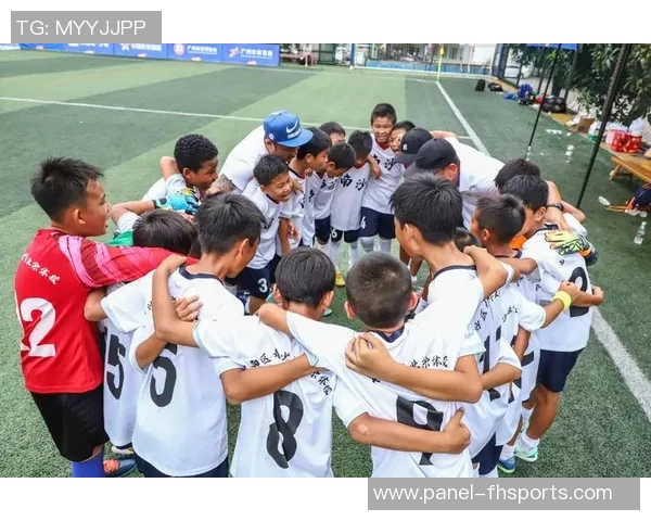 足球天才少年崭露头角梦想与努力交织成就未来之路